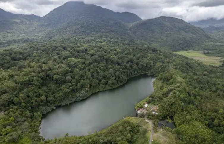 Misteri Danau Lingkat
